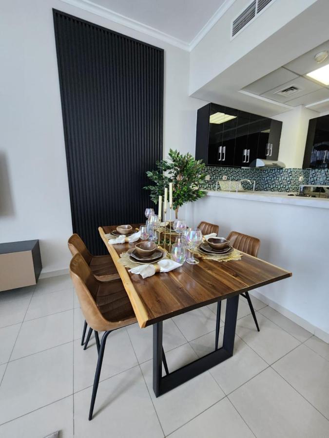 Nasma Luxury Stays - Botanica Tower Dubai Eksteriør bilde